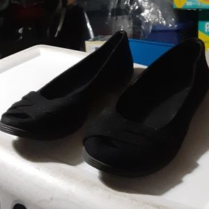Women's dress flats